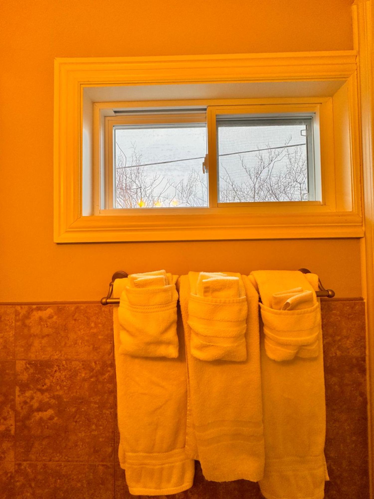 Fundy Line Motel Miramichi Esterno foto